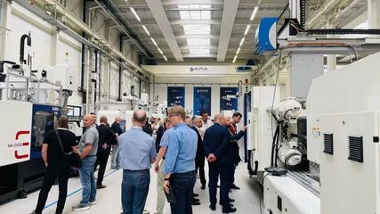 精彩回顧 | 海天德國(guó)工廠開(kāi)放日之旅 探索汽車(chē)配件制造的卓越之道